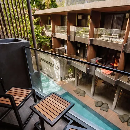The Funny Lion - El Nido Exterior photo
